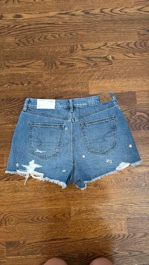 American Eagle Mom Jean Shorts thumbnail 3