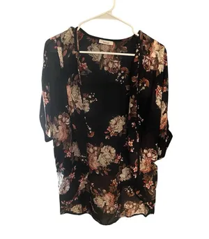 TeenBell Black Floral Kimono Blouse thumbnail 1