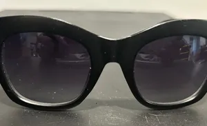 Steve Madden Black Sunglasses Sleek Design UV Protection thumbnail 1