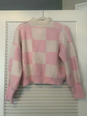 Boutique Pink & cream Checkered Sweater Size M thumbnail 3