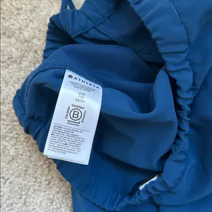 Athleta wide leg comfy pants. XS/S thumbnail 9