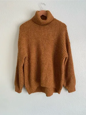 Old Navy Ribbed Turtleneck Sweater in Camel Brown Tunic Length Wool Blend thumbnail 2