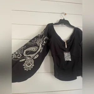 Free People Layla Off-The-Shoulder Top NWOT thumbnail 7