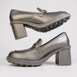 Vionic Women's Tiburon Slip-On Heeled Loafer 10‎ thumbnail 2