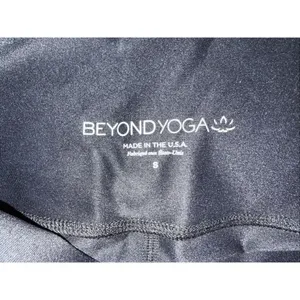 Beyond Yoga High Waisted Leggings FK3243 Foil Snowflake SMALL NEW 774 thumbnail 10