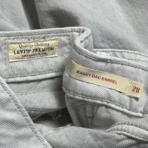 Levi's Premium Baggy Dad Barrel Jeans Kumo Light Wash‎ Grunge Capsule Chic 28 thumbnail 7