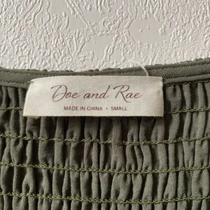 Doe and Rae Olive Smocked Midi Dress Small Cottagecore Boho thumbnail 4
