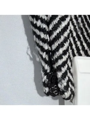 LOFT Size 0 Black White Herringbone Wool Mini Skirt thumbnail 5