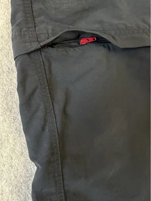 The North Face Women’s 14 Reg Convertible Hiking Pants Gray Zip Off Nylon thumbnail 6