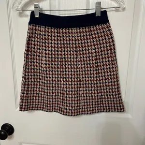 Cider Red and Black Houndstooth Mini Skirt‎ thumbnail 6