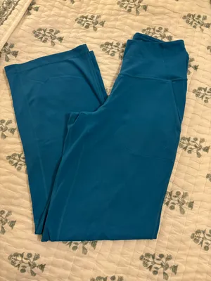 Lululemon Pants thumbnail 1