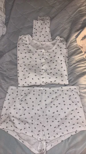 Garage Sleep Set Matching thumbnail 1