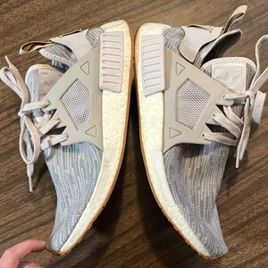 Adidas NMD_XR1 Iced Purple Size 9.5 Athletic Sneakers thumbnail 5