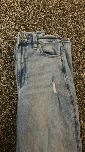 Hollister Jeans thumbnail 1