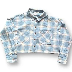 Timing Women's Blue Plaid‎ Flannel Cropped Long Sleeve Button Down Shirt Small thumbnail 6