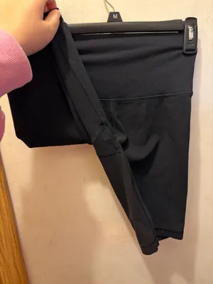 Aritzia (S) TNA biker shorts thumbnail 8