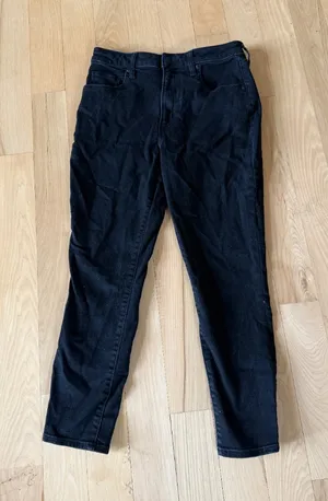 Abercrombie High-Rise Super Skinny Ankle Jeans thumbnail 1