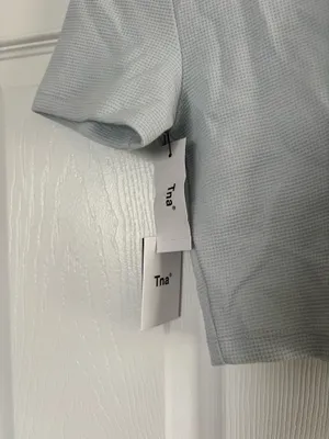 Aritzia TNA Top Crop thumbnail 2
