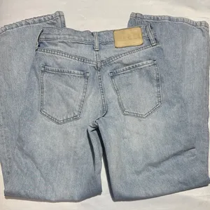 Banana Republic Pale Blue Straight Leg Jeans thumbnail 5