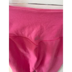 Beyond Yoga Pink High Waisted Leggings White Contrast Piping Womens Medium thumbnail 4