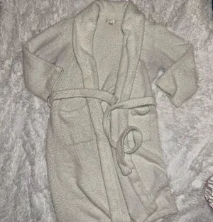 Barefoot Dreams Ivory / White Size 1 Chic Cozy Robe with Strap thumbnail 1