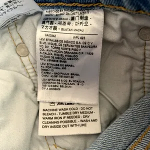 Levi's 501 Light Wash Raw‎ Hem Skinny Jeans thumbnail 5