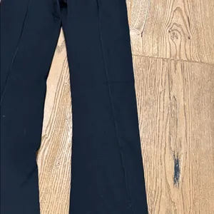 Lorna Jane Black Bootcut/wide/flarw‎ Active Leggings with Subtle Logo XS thumbnail 3