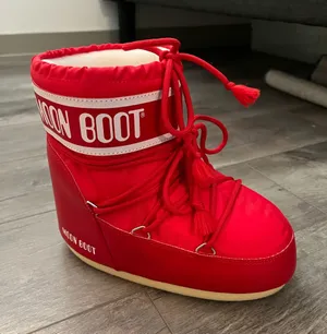 Moon boots  thumbnail 3