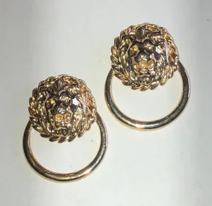Gold Tone Vintage Lion Head Shoe Clips thumbnail 1