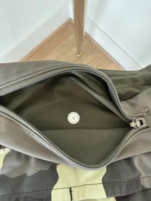 Lululemon Speed Shorts 2.5" thumbnail 3