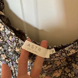 ASTR The Label Cropped Ruched Long Sleeve thumbnail 3