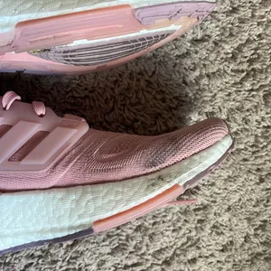 Adidas Woman’s running shoes thumbnail 3