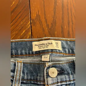 Abercrombie & Fitch Ankle Straight Ultra High Rise Curve Love Jeans Size 6 thumbnail 7