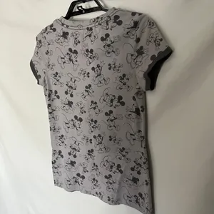 Disney Parks Mickey Mouse Y2K Womens TShirt Top Size S Gray Short Sleeve Cartoon thumbnail 8