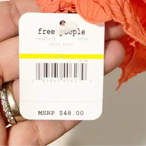 Free People Size Medium Coral Kiss‎ Kiss Racerback Crop Tank NEW thumbnail 5