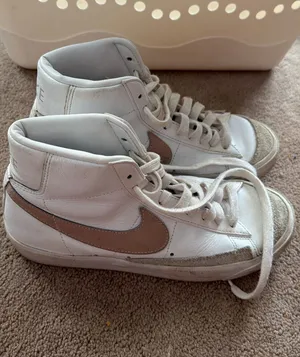 Nike blazers thumbnail 1