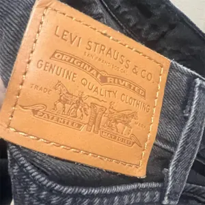 Levi's Women's Loose Straight Jeans Black Denim W27 L30 Standard 5-Pocket Design thumbnail 9