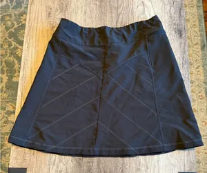 Aventura Black Athletic Skort – Size 6 – Built-In Shorts – Outdoor Activewear thumbnail 1