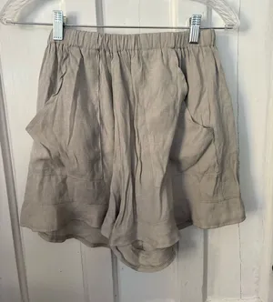 Light Taupe Elastic-Waist Cotton-Blend Shorts with Front Pockets thumbnail 1