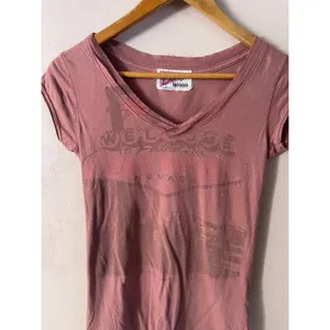Disney Vintage 2006 Women’s Dusty Rose Pink Mickey Las Vegas V-Neck Tee Size S thumbnail 3