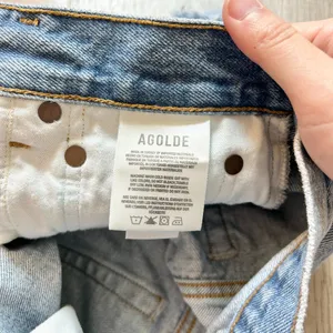 AGOLDE Parker Shorts in Encore Distressed Size 24 thumbnail 6