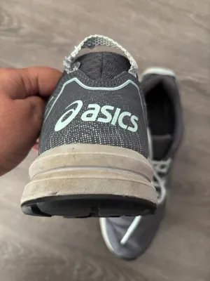 Grey Sneakers Sz.9 running shoes or athletic shoes thumbnail 4