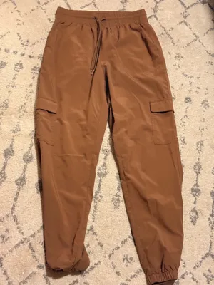 Old Navy Active Joggers thumbnail 2