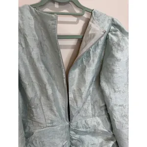 Showpo NWT Baxia Textured Balloon Sleeve Mini Dress sz 8 Silver Blue thumbnail 6