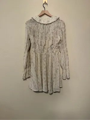 Urban Outfitters Kimchi Blue Lonie Smocked Mini Dress Size Large NWT thumbnail 10