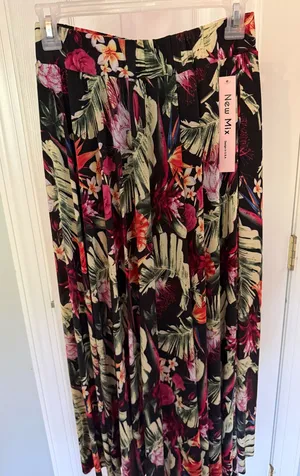 New Mix Women's Floral Black Maxi Skirt - Tropical Print thumbnail 1