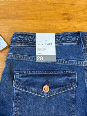 Gap 70's Flare High Rise Denim Stretch Blue Jeans Women's 28 6 Short NWT thumbnail 7