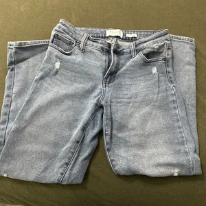 Women’s blue denim relaxed fit thumbnail 1