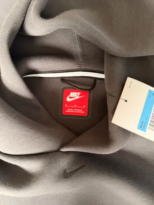 Nike Oversized Tech Fleece Crop Hoodie thumbnail 6