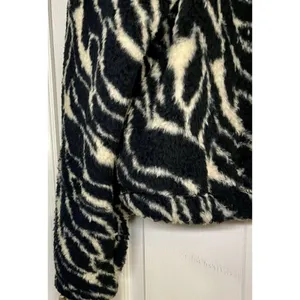 PacSun Zebra Print SzXL Cropped Sherpa Fleece Pullover – Black & Cream thumbnail 6